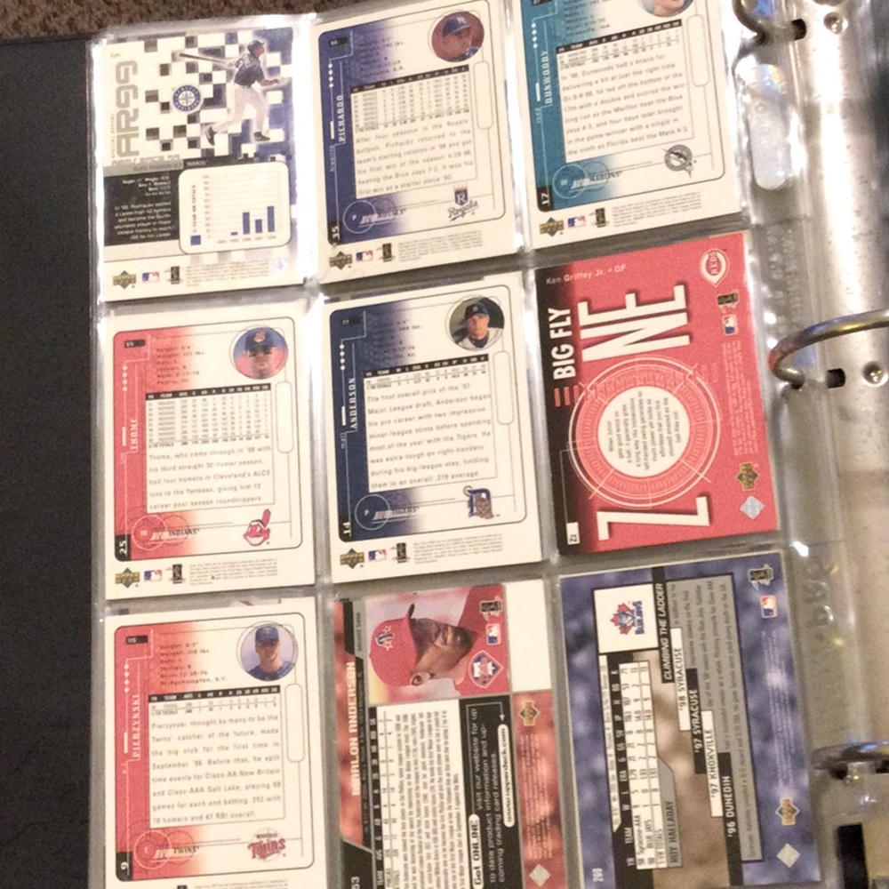 Baseball Cards - Picture 6 of 10
